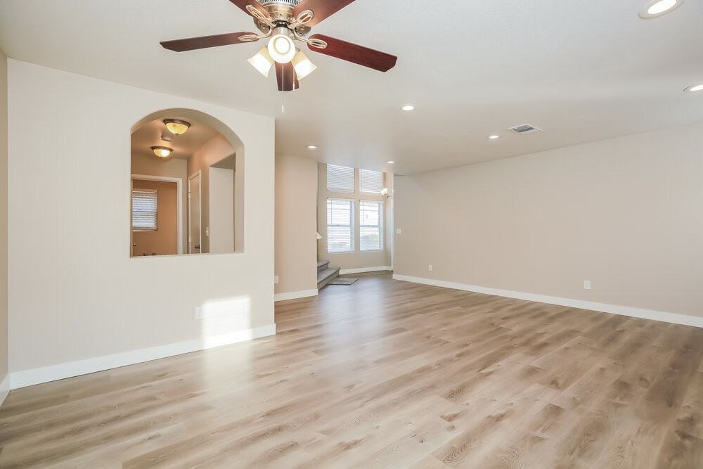 4375 Coyote Crest Court - Photo 6 of 17