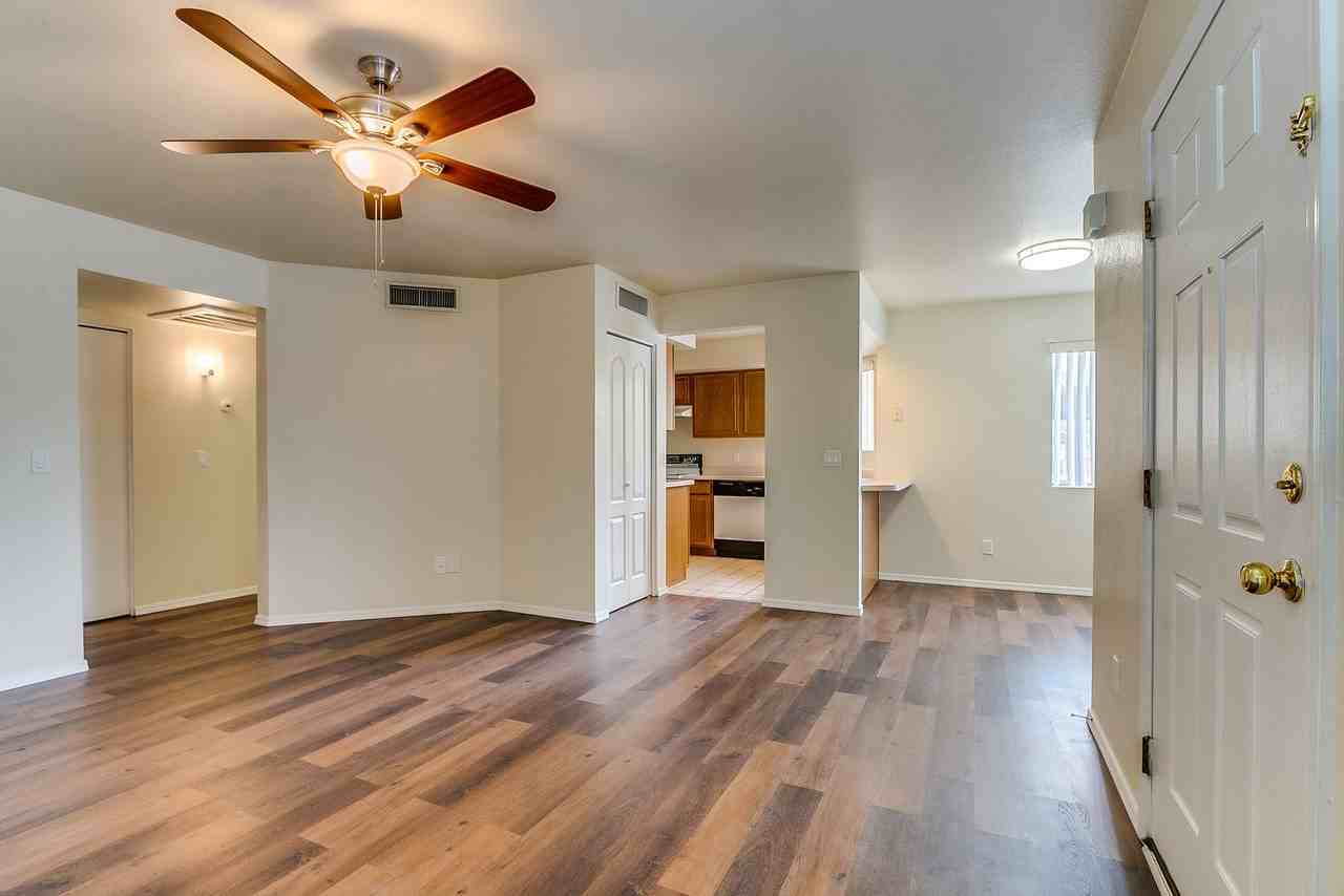 The Block on H - Photo 2 of 17