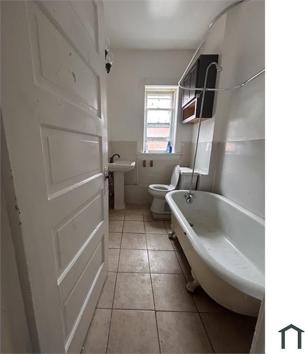 4610 Pope Ave #1F - Photo 2 of 5