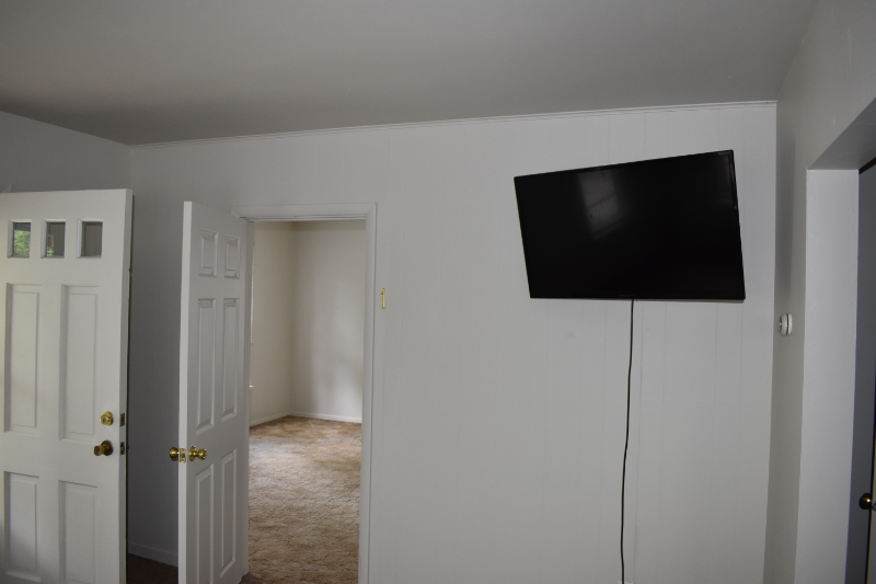 608 S Franklin St #B - Photo 3 of 18