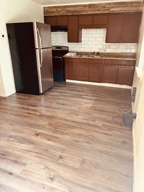 1015 14th St #9 - Photo 2 of 14