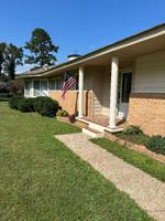 featured image of 2041 Linwood Circle