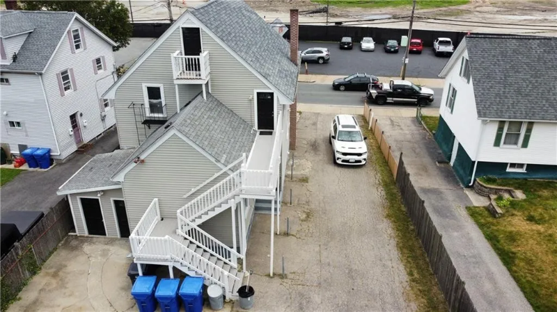 181 S Bend St #2FL - Photo 2 of 15