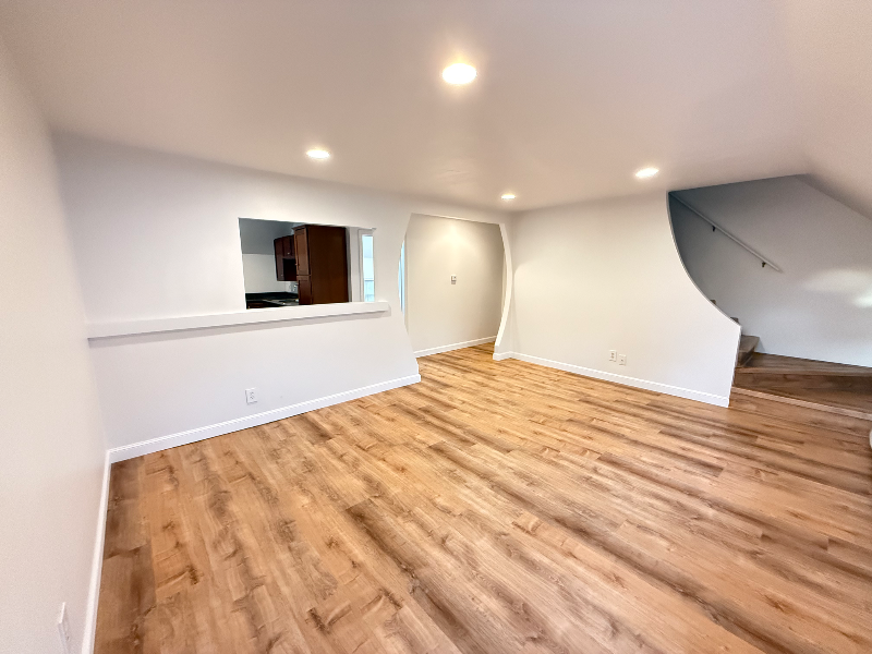 181 S Bend St #2FL - Photo 3 of 15