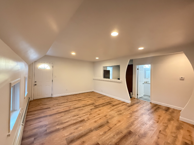 181 S Bend St #2FL - Photo 4 of 15