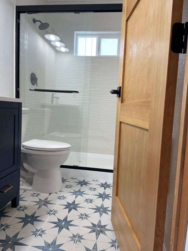 708 10th St - Photo 2 of 10