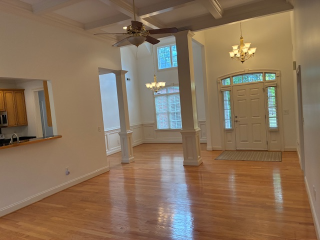 112 Clairewood Ct - Photo 3 of 12