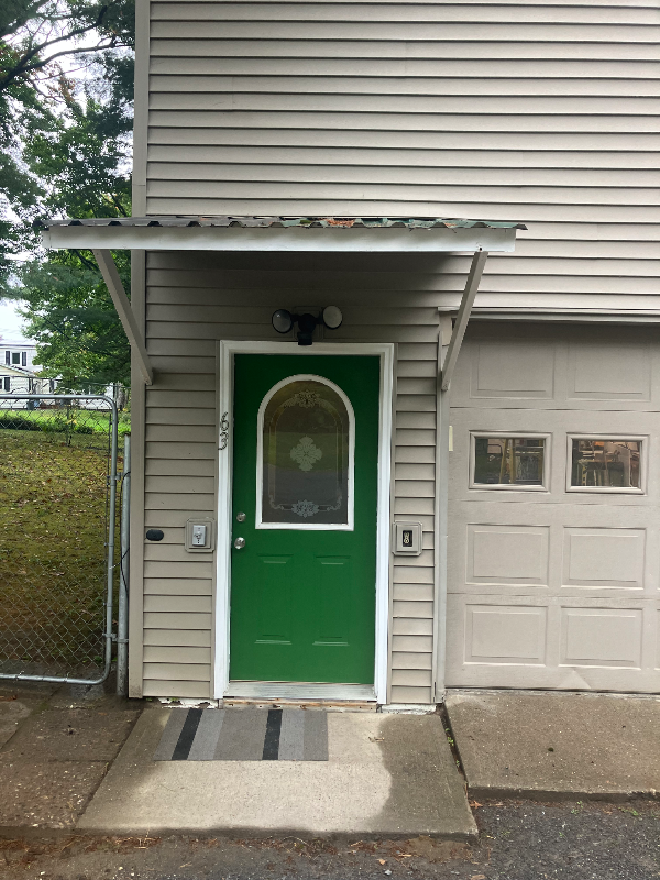 63 Beaudry Ln - Photo 3 of 6