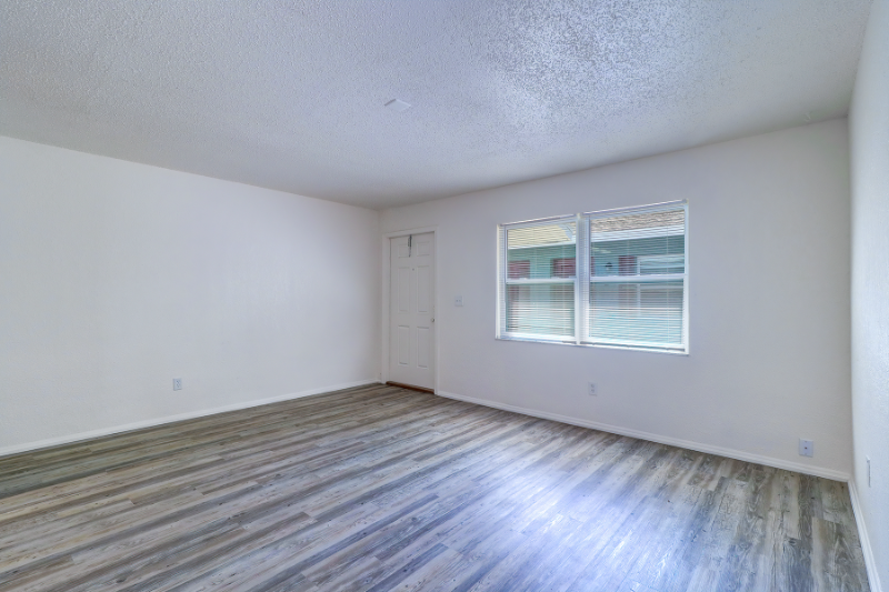 5345 Laurel Pl #15114B - Photo 3 of 17