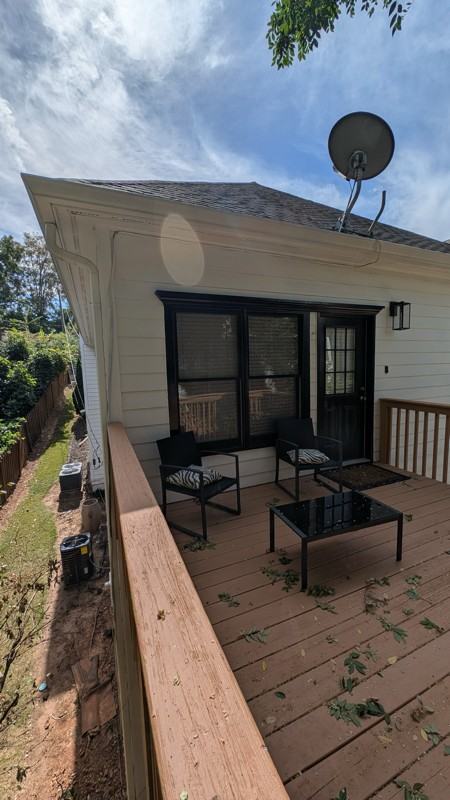 560 Morgan St Ne #B - Photo 2 of 15