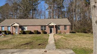 110 Jay Ln #B - Photo 1 of 1
