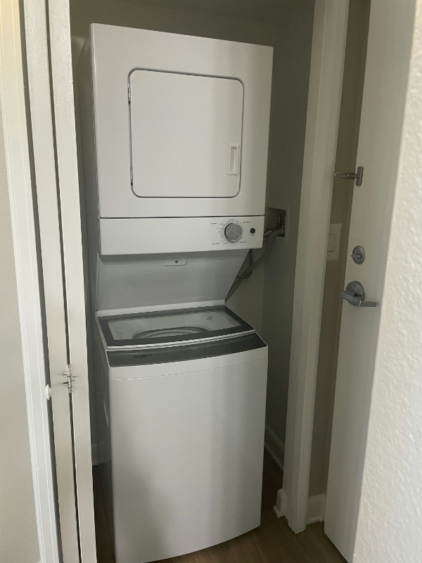 1801 Arapahoe St #401 - Photo 3 of 13