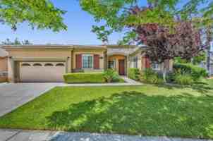 featured image of 1685 Rose Avenue