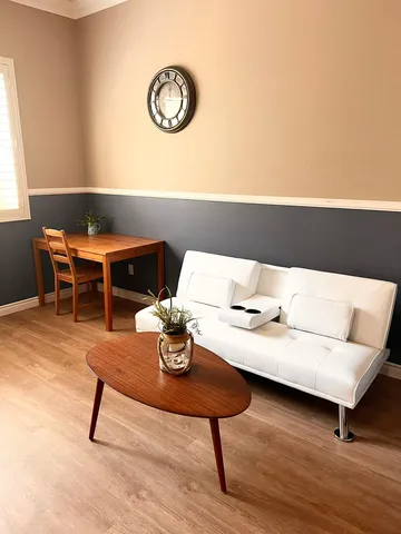 1685 Rose Avenue - Photo 7 of 12