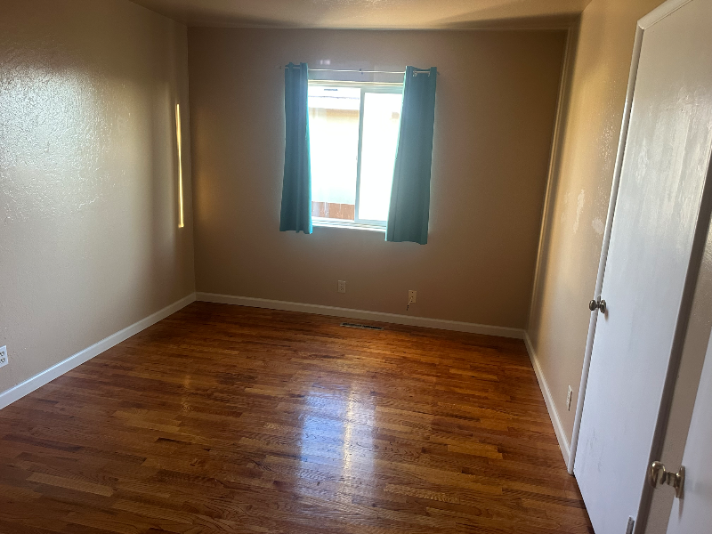 1675 Soto St - Photo 3 of 8