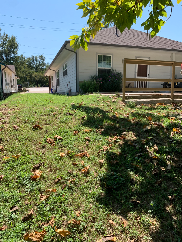 1016 S Rogers St - Photo 2 of 14