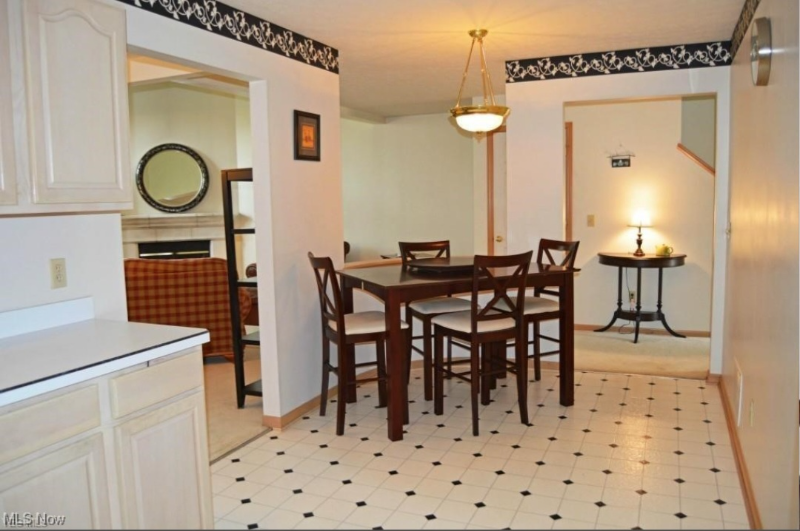 16548 Sunwood Oval - Photo 4 of 18