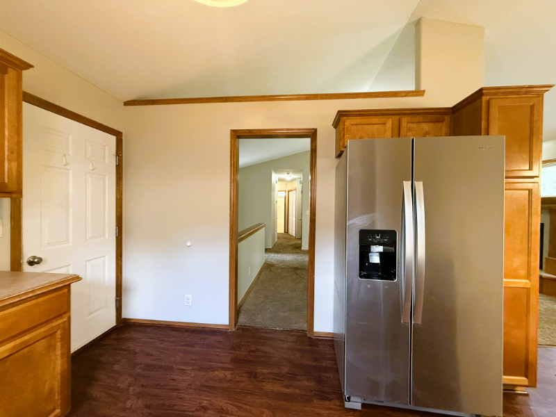 340 N Pitchers Court - Photo 6 of 20