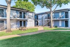 Colonial Woods Apartments - Photo 1 of 1