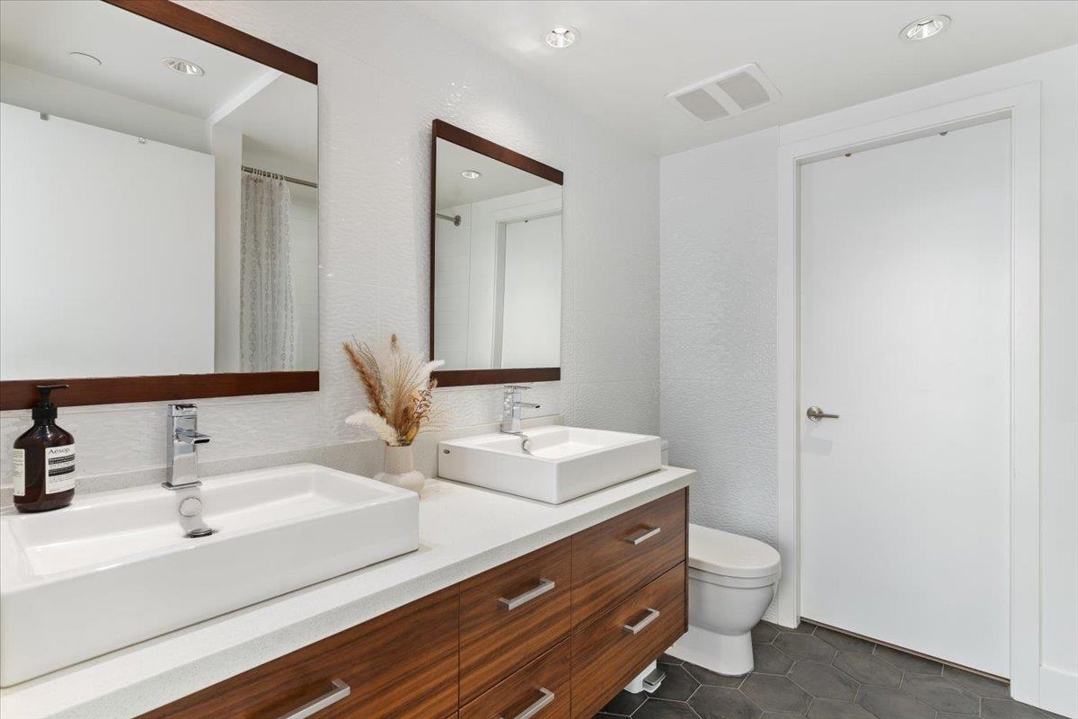 1550 Fern Street #2004 - Photo 3 of 31