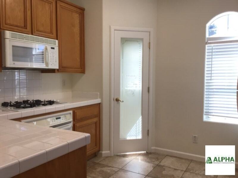 8418 Granite Cove Drive - Photo 3 of 15