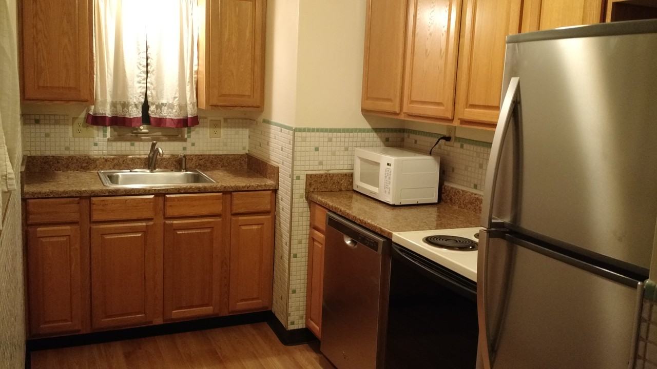 2515 Sylvania Dr #NA - Photo 3 of 7