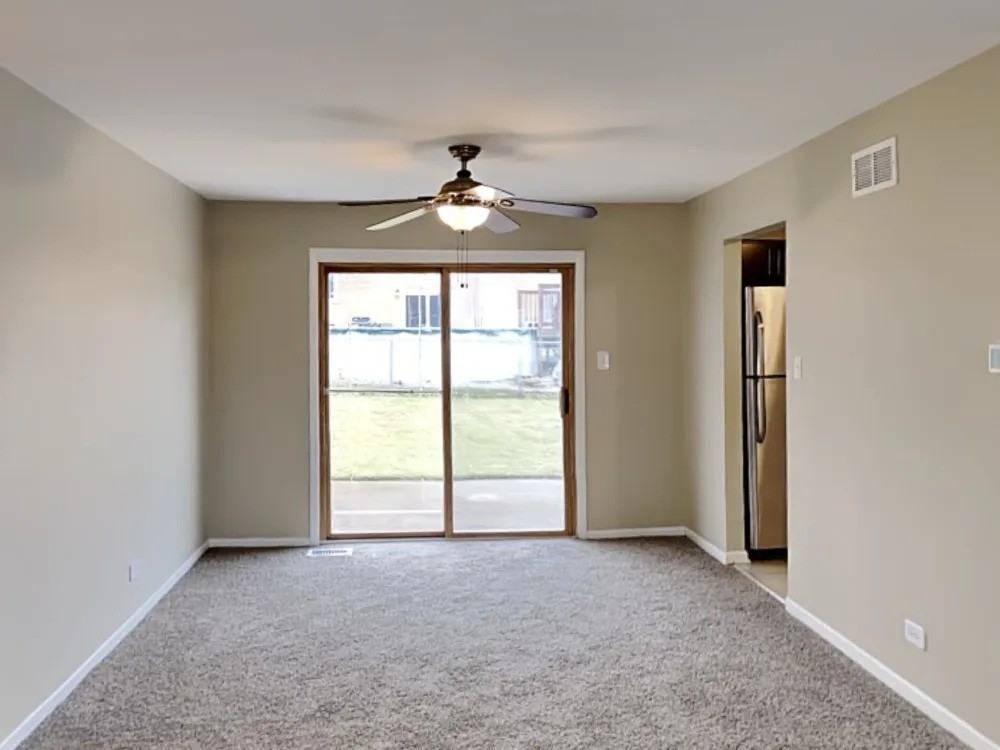 15816 Ridgeland Ave #NA - Photo 2 of 11