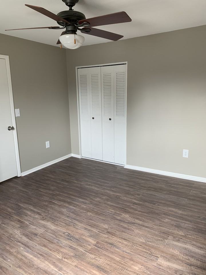 23 Beekman Dr #23 - Photo 3 of 9