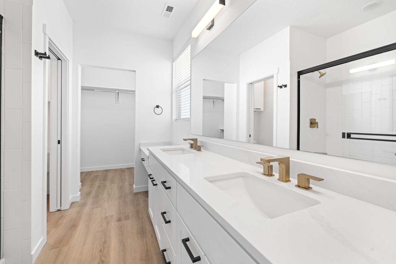 4202 Saylor Ln #NA - Photo 6 of 9