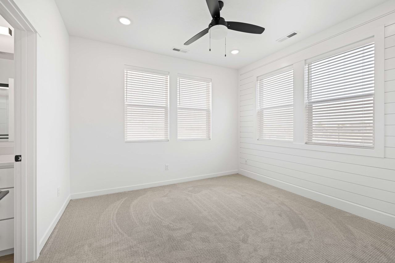 4202 Saylor Ln #NA - Photo 7 of 9