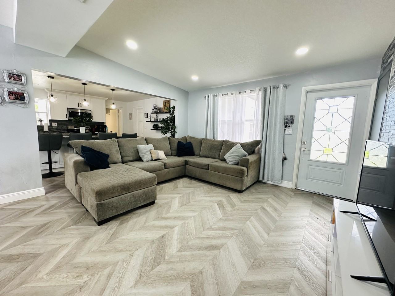 1865 W Chatham Rd #NA - Photo 3 of 18