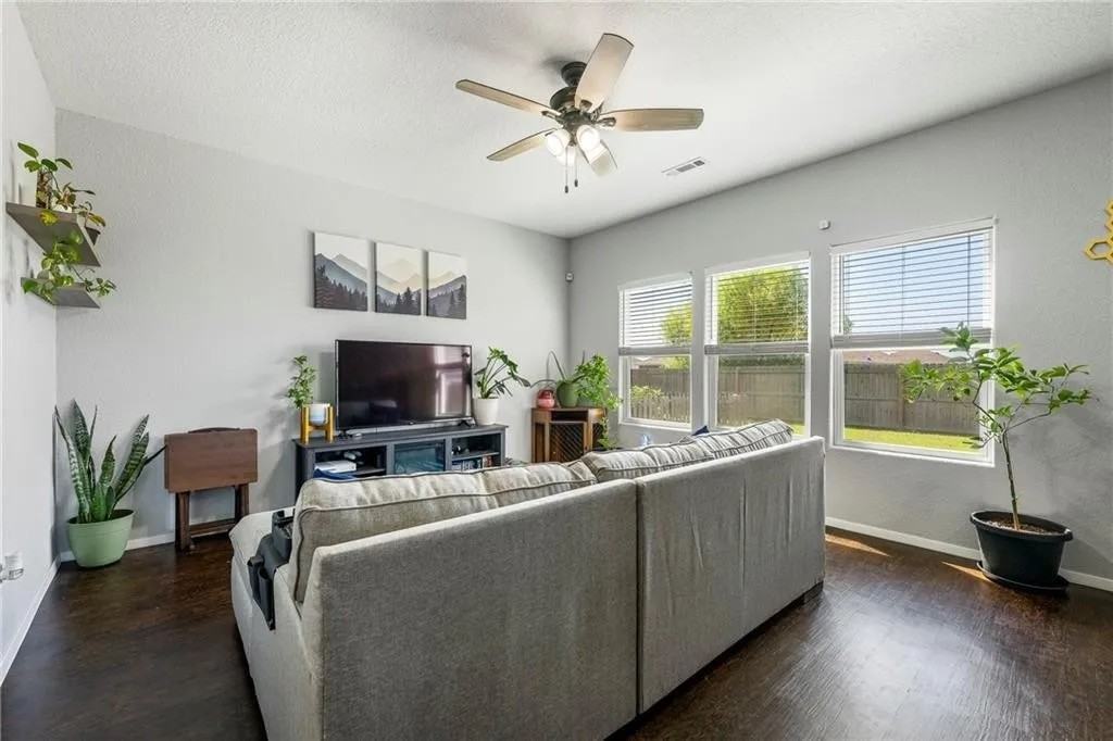 805 Nw 70th Ave #NA - Photo 2 of 16