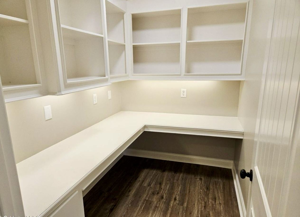 119 Hemlock Ln #NA - Photo 3 of 10