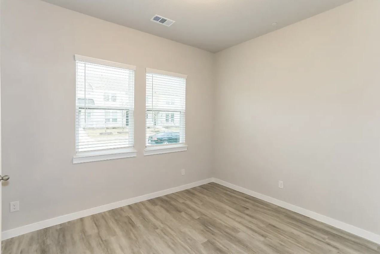 2432 Freshwater Lane - Photo 4 of 24