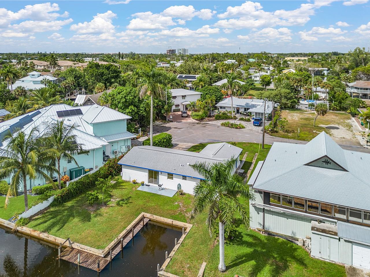 2700 Shoreview Dr #NA - Photo 2 of 16