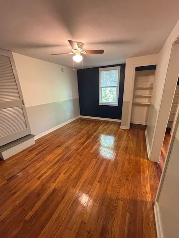 5302 Overlook Glen Dr #2 - Photo 5 of 25