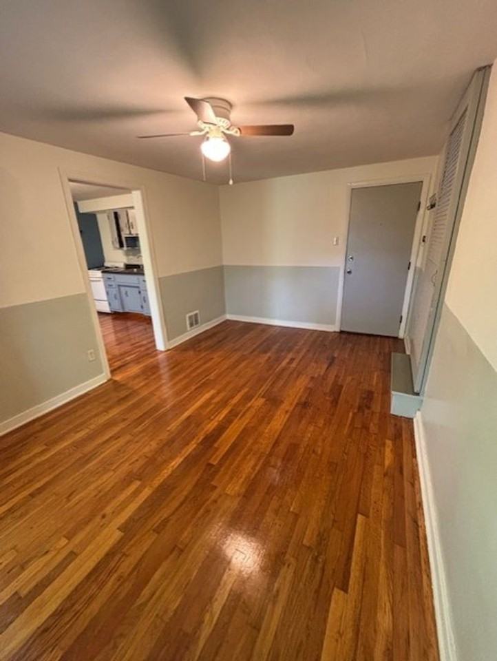 5302 Overlook Glen Dr #2 - Photo 7 of 25