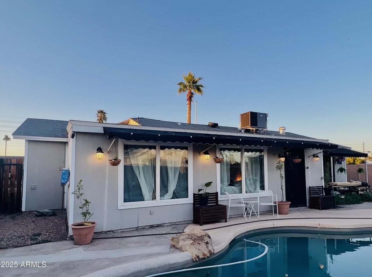 2459 E Baltimore St - Photo 5 of 37