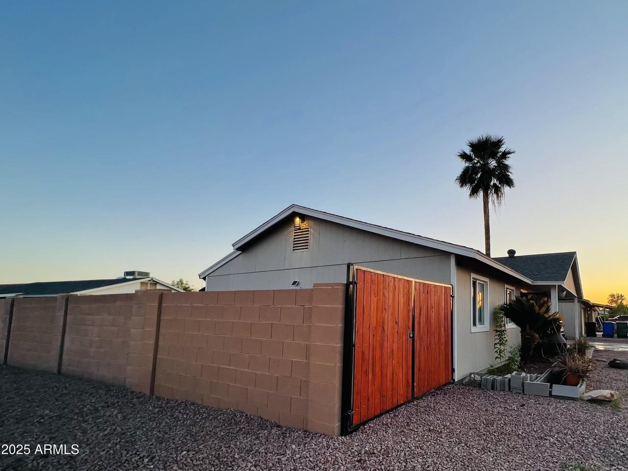 2459 E Baltimore St - Photo 6 of 37