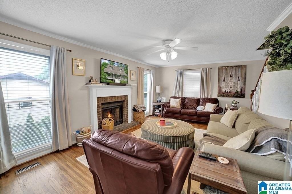 1444 Berry Rd - Photo 7 of 25