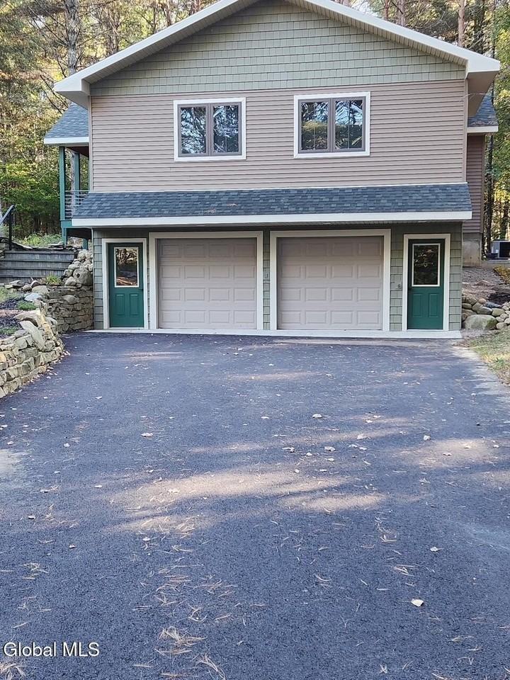 443 N Creek Rd - Photo 2 of 29