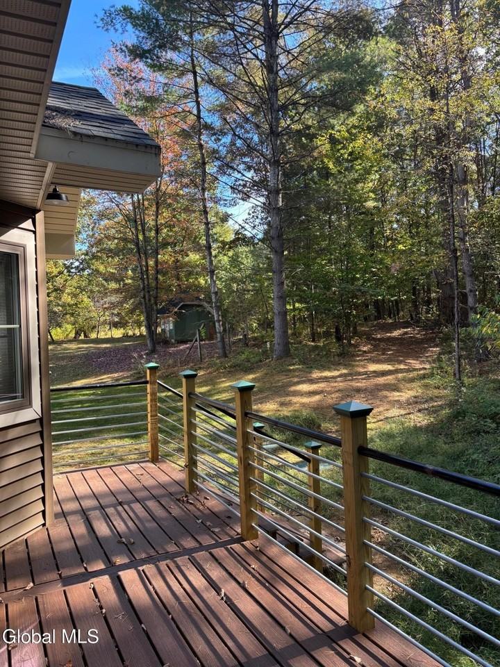 443 N Creek Rd - Photo 7 of 29