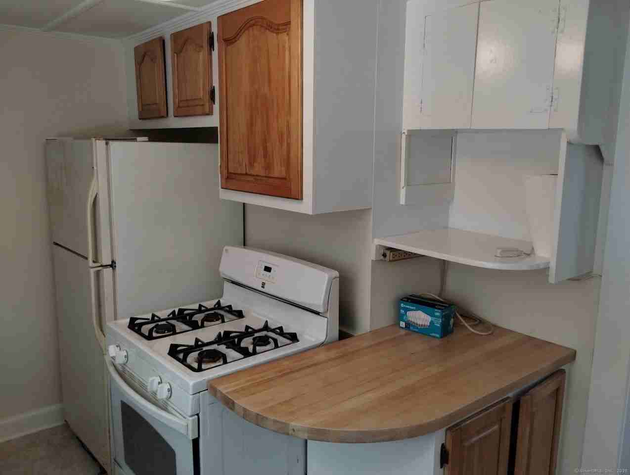 15 Laurel St - Photo 6 of 20