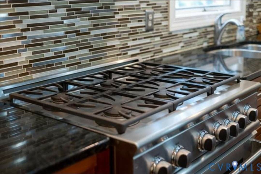 1605 Pump Rd - Photo 3 of 41