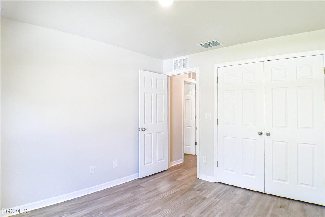 343 Reeves St - Photo 7 of 14