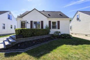 880 E Rowland Ave - Photo 1 of 1