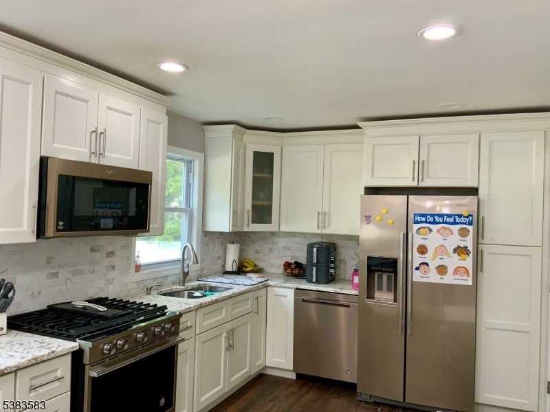 26 Winthrop Rd - Photo 6 of 24