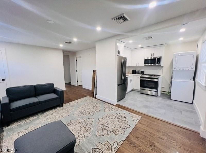 275 Valley Rd - Photo 3 of 14