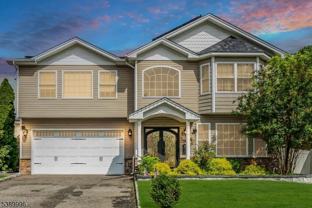 927 E Henry St - Photo 1 of 1