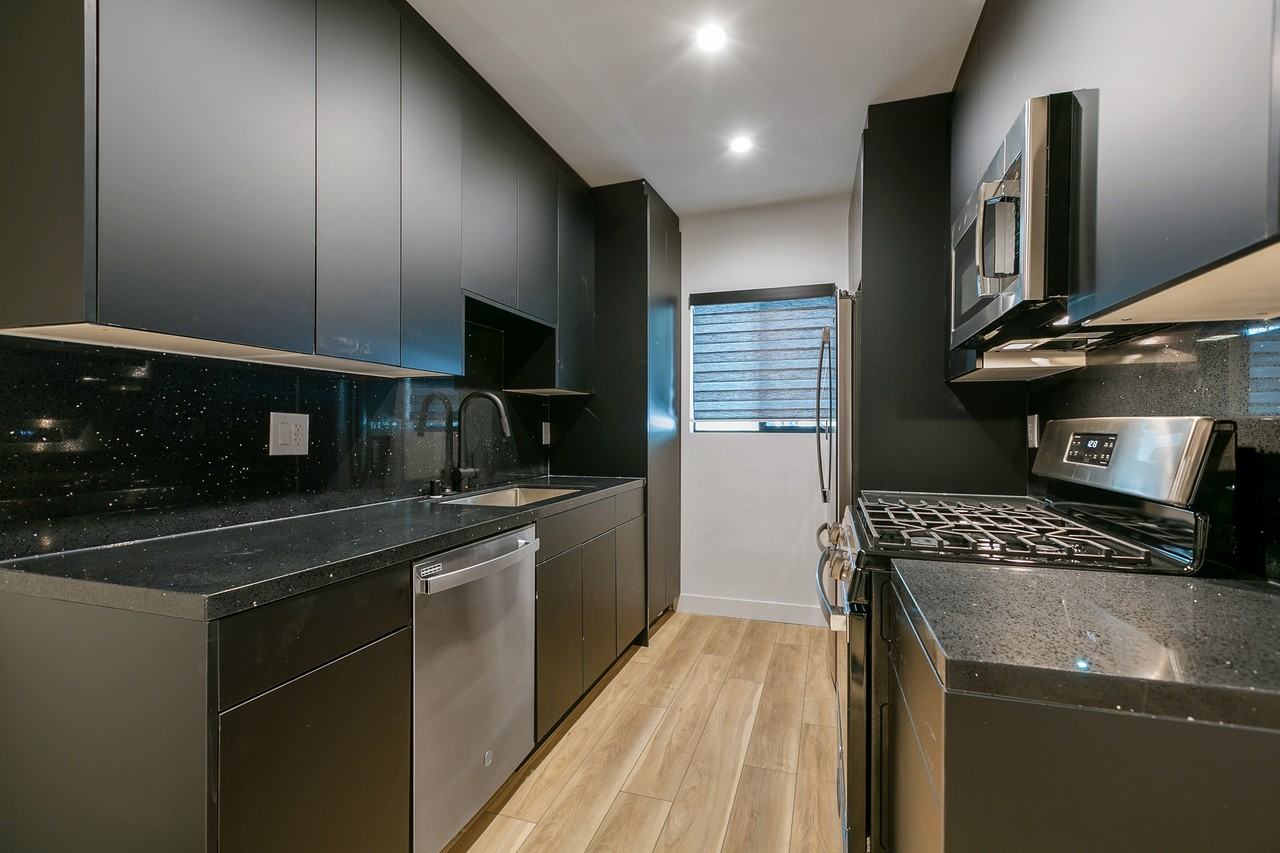 1917 Montrose Street #16